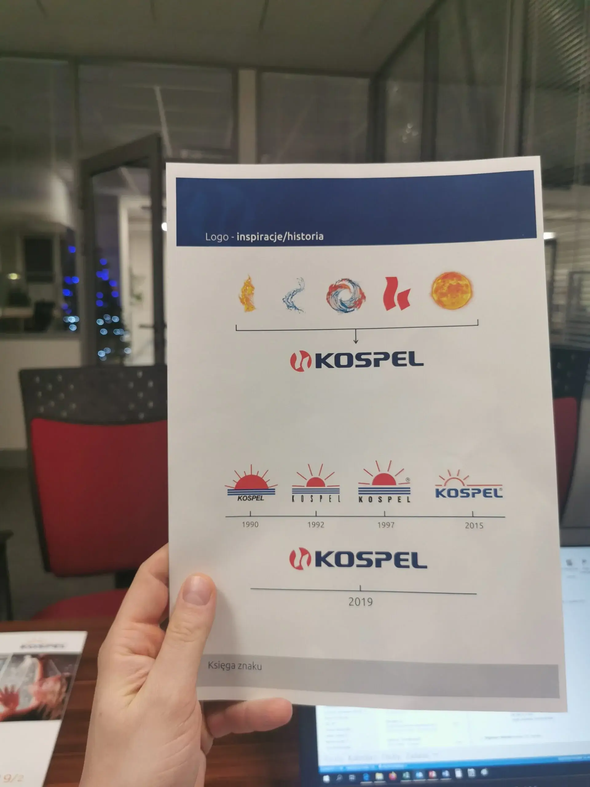 Radek Jaros przy koncepcyjnej sesji zdjęciowej projektu rebrandingu marki Kospel przed dołączeniem do Grupy Viessmann.