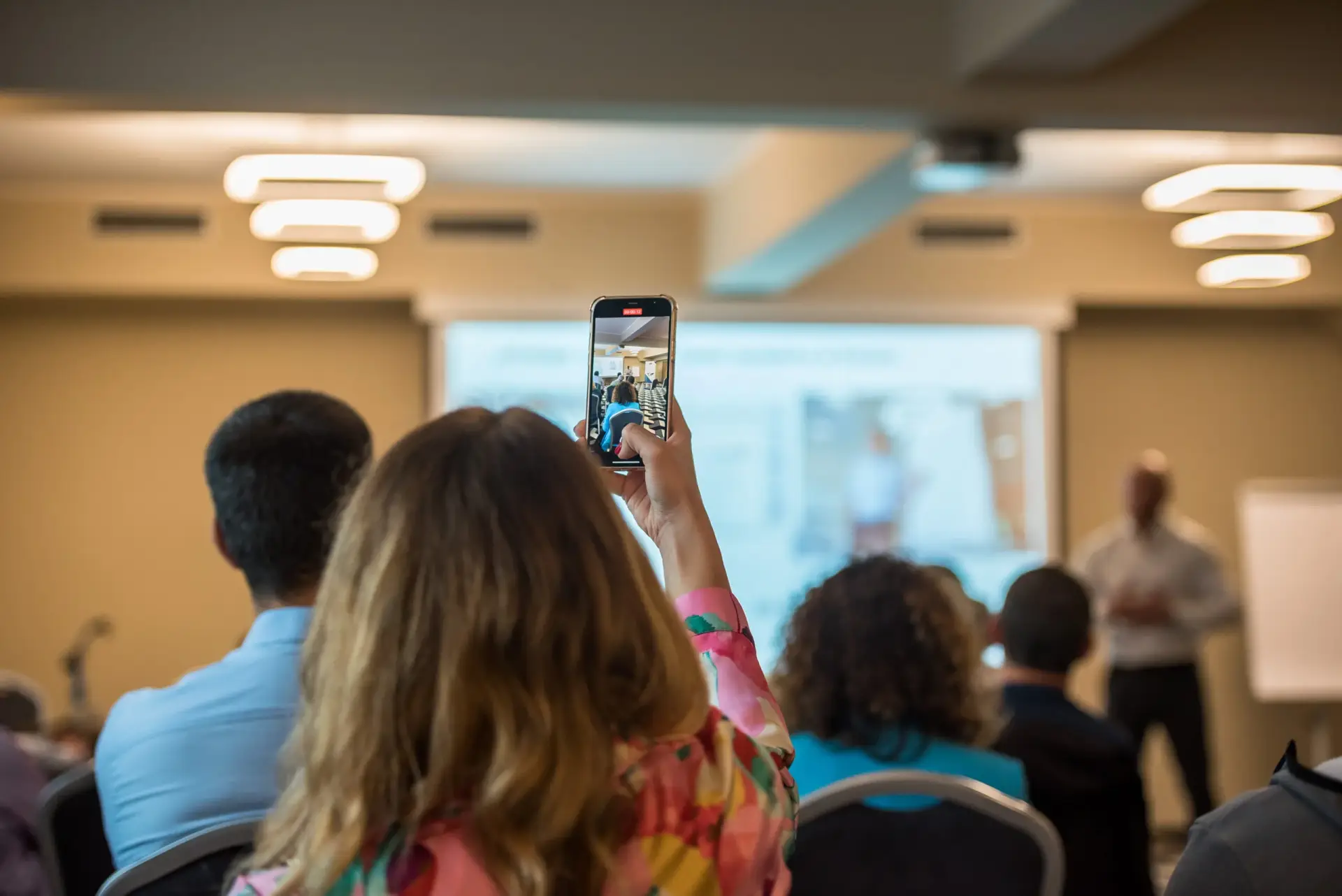 Radek Jaros podczas prelekcji dla absolwentów MBA Uniwersytetu Ekonomicznego w Krakowie – Krakowskiej Szkoły Biznesu.